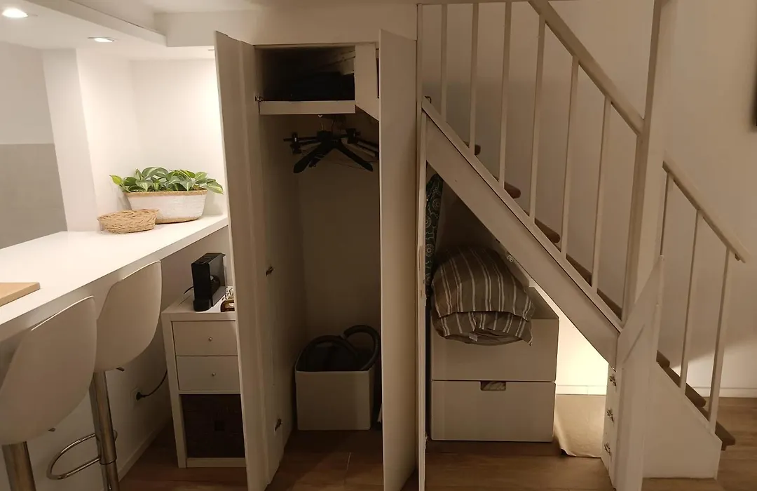 Modern Mini Loft Fleming-1