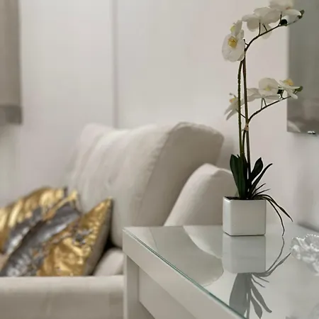 Modern Mini Loft Fleming-3